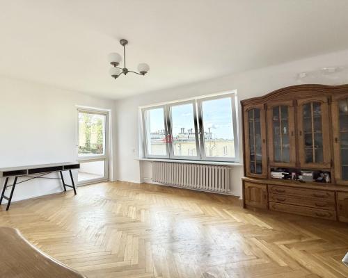 Mieszkanie 37 m² z loggią Do generalnego remontu Żeromskiego