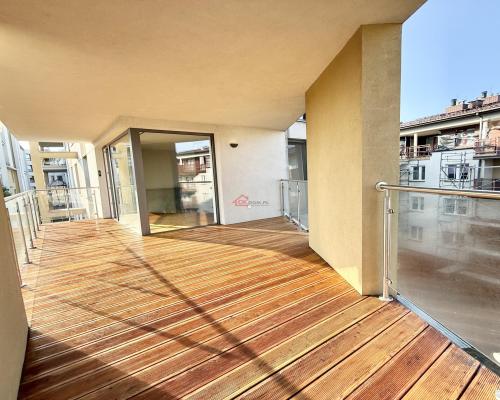 nowoczesne 3-pokojowe mieszkanie z tarasem 22 m² – Kielce Jeleniowska