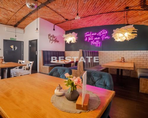 Gotowe Bistro na Sprzedaż w Centrum Tarnowa - Inwestycja z Potencjałem!   

  Szukasz dochodowego biznesu w Tarnowie? Mamy idea