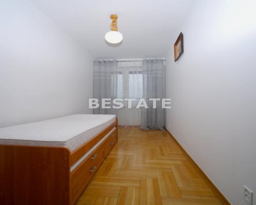 Oferujemy Państwu do sprzedaży mieszkanie o powierzchni  48,8 m2,  zlokalizowane w Tarnowie przy ul. Bitwy pod Monte Cassino.
