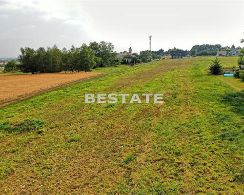 Tylko u Nas! 
 
Do sprzedania działka budowlana o powierzchni  3400 m   2    w Łoponiu. Parcela płaska o wymiarach:  110 m x 31