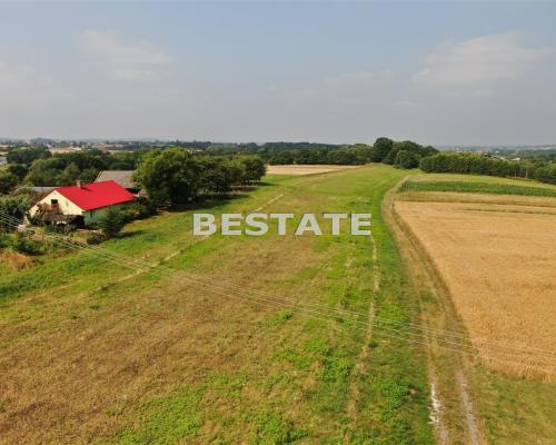 Tylko u Nas! 
 
Do sprzedania działka budowlana o powierzchni  3400 m   2    w Łoponiu. Parcela płaska o wymiarach:  110 m x 31