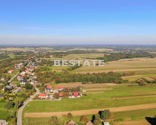 Do sprzedania działka budowlana o powierzchni 62 ar, zlokalizowana w Sufczynie, gmina Dębno. Działka nachylona na stronę połudn
