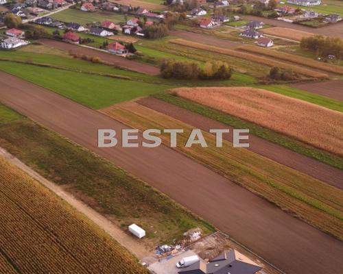 Działka w Brzoz&oacute;wce gm. Lisia G&oacute;ra. Działka wielkości 20 ar&oacute;w. Objęta MPZP -  5U - teren zabudowy usługowe
