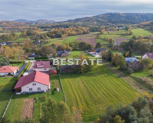 Na sprzedaż nieruchomość gruntowa o powierzchni 1,9000 ha, położona w Woli      Str&oacute;skiej      koło Zakliczyna.