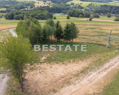 Działka Budowlana w Ostruszy k. Ciężkowic - Gotowa na Tw&oacute;j Wymarzony Dom lub Letniskową Oazę!    

   Tylko u Nas w Best