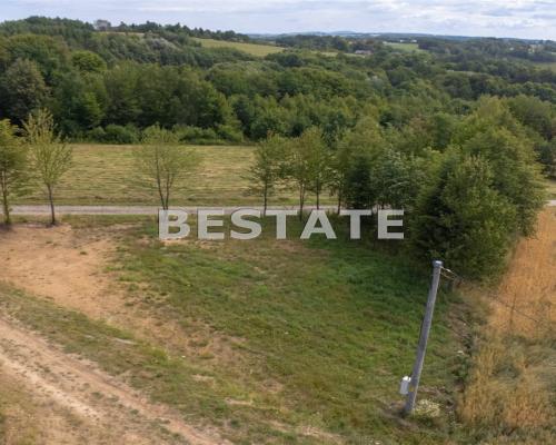 Działka Budowlana w Ostruszy k. Ciężkowic - Gotowa na Tw&oacute;j Wymarzony Dom lub Letniskową Oazę!    

   Tylko u Nas w Best