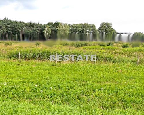 Do sprzedania działka usługowa o powierzchni 52 ar położona w Pog&oacute;rskiej Woli, ok. 15 km od centrum Tarnowa. Nieruchomoś