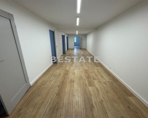 Lokale, łącznie  407 m2,  pod usługi biurowe
