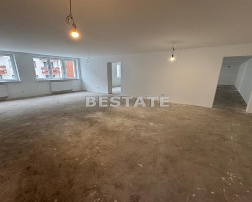Lokale, łącznie  407 m2,  pod usługi biurowe