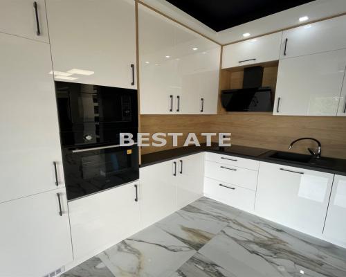 M-3 z dwoma balkonami, apartament