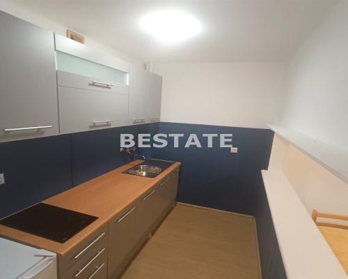 M2, po remoncie, balkon, Centrum