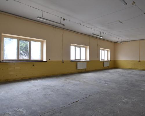 Lokal 180m2