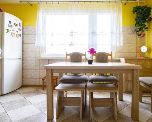 2 pokoje z balkonem 48m2