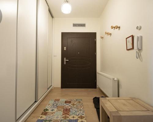 3pokoje, 65m2, winda, parking
