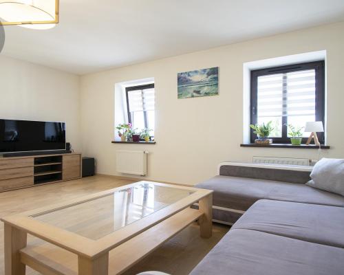 3pokoje, 65m2, winda, parking