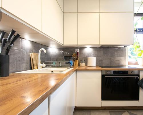 3pokoje, 65m2, winda, parking