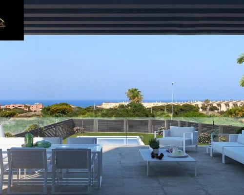 APARTAMENTY 800 METRÓW OD PLAŻY W GUARDAMAR
