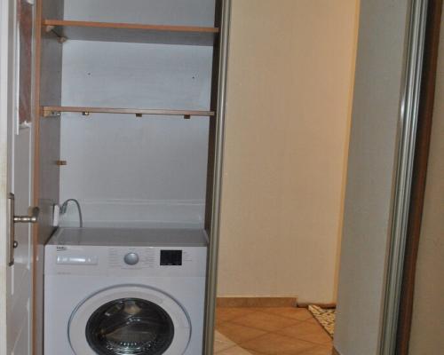  4-pokojowe mieszkanie na sprzedaż | ul. Balladyny Lokalizacja: Mieszkanie położone przy ul. Balladyny w spokojnej, zielonej