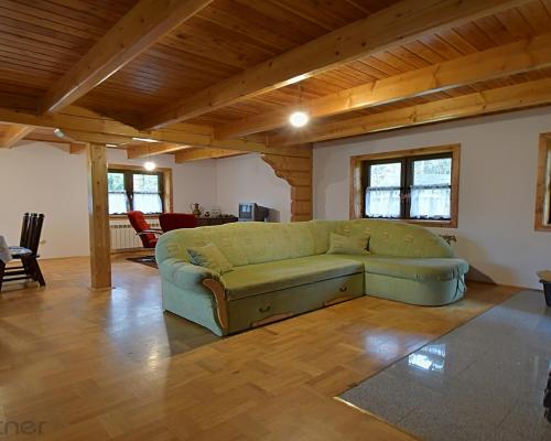 Piękny dom z bali przy lesie, w górach, dz.5799 m2
