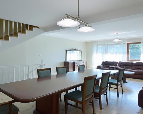 Przestronny dom w mieście dla Twojej rodziny!