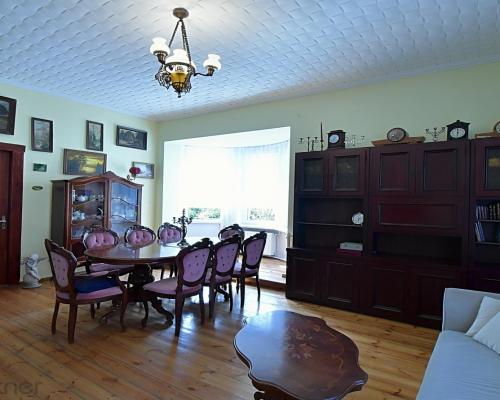 Klasyczna przedwojenna willa miejska ze schronem