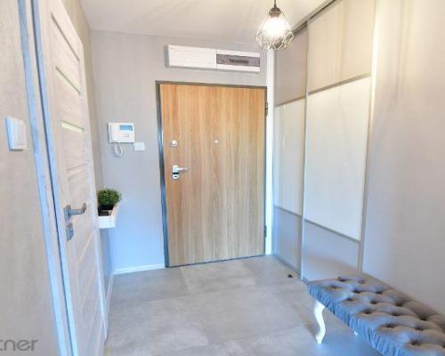 Kawalerka z garderobą i balkonem - Legnicka