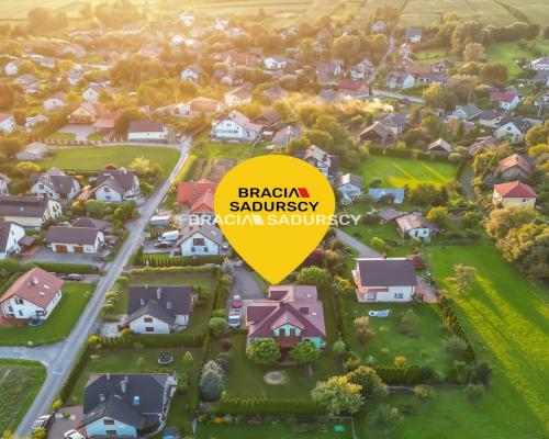 ATRAKCYJNY DOM W PODKRAKOWSKIEJ MIEJSCOWOŚCI RYBNA