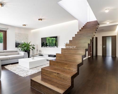 DOM WOLNOSTOJĄCY KRAKOW WYSOKI STANDARD