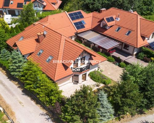 Piękny, klimatyczny dom  w doskonałej lokalizacji