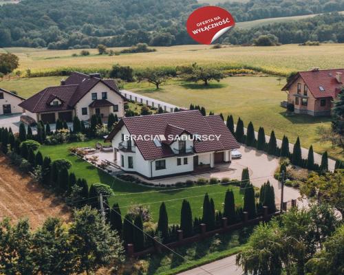 Wspanialy dom na widokowej działce, Zręczyce
