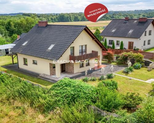 Dom wolnostojący gotowy do zamieszkania