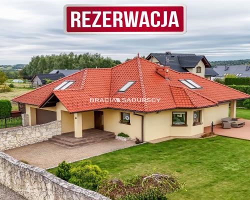 Komfortowy dom pod Wieliczką na dużej działce