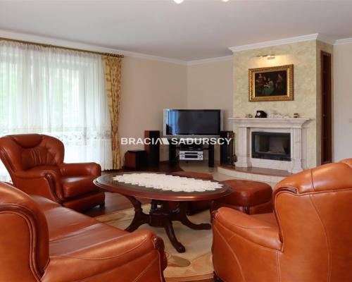 Gustowny dom rezydencyjny