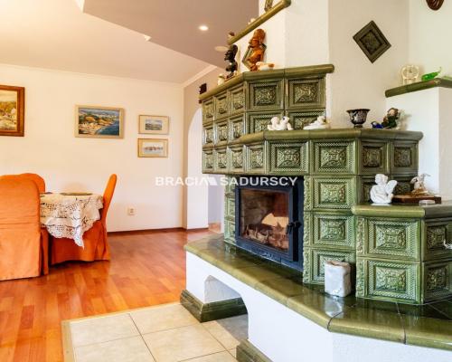 UROKLIWY DOM NA DUŻEJ DZIAŁCE