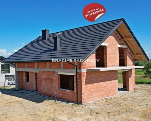 Dom w Brzezince, gm Brzeźnica