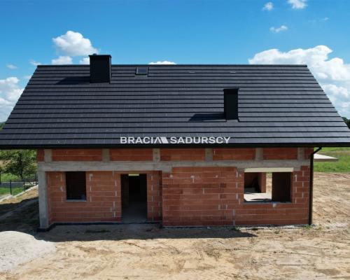 Dom w Brzezince, gm Brzeźnica