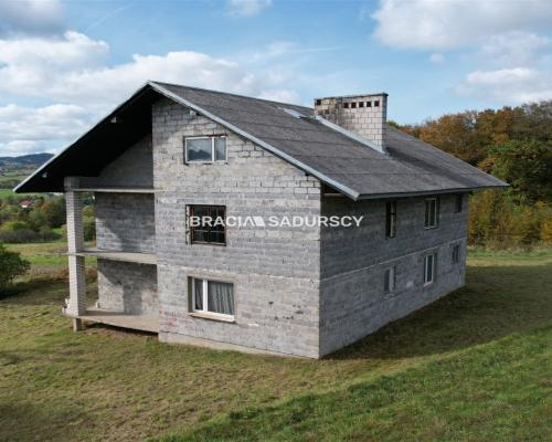 DOM 192 M2 STAN SUROWY 7 POKOI WIDOK RUPNIÓW