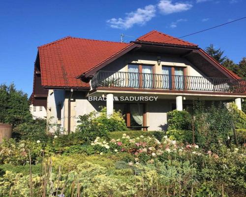 Przestronny dom z ogrodem w Krakowie