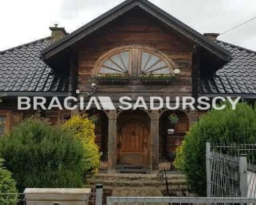 Klimatyczny dom z bali drewnianych - Michałowice