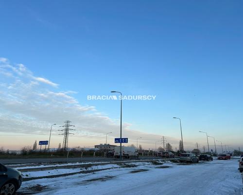 ZDJĘCIA W OGŁOSZENIU NALEŻĄ DO WŁAŚCICIELA OFERTY  
 
Nieruchomość o powierzchni 29 ara, zabudowana pawilonem handlowym oraz po