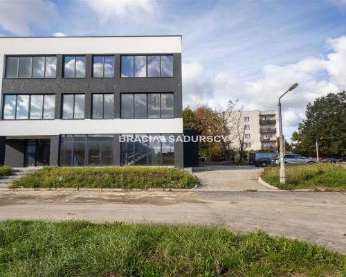 Obiekt usługowo - handlowy / Wzgórza Krzesławickie