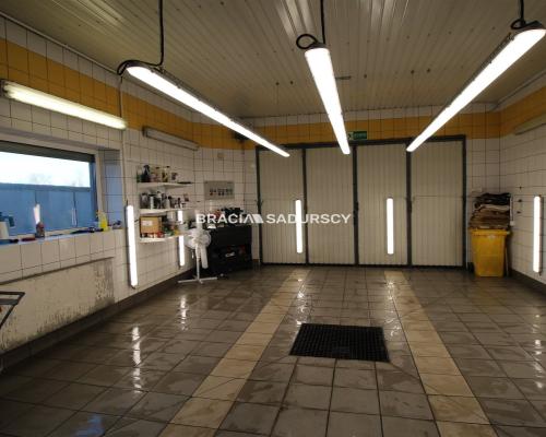 Budynek usługowy z zapleczem biurowym! Nowa Huta