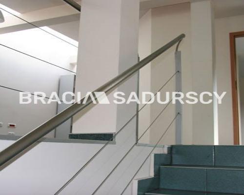 *Zdjęcia należą do właściciela oferty.     
 
Do wynajęcia reprezentacyjny lokal biurowy klasy A- o powierzchni 240 m&sup2; zna