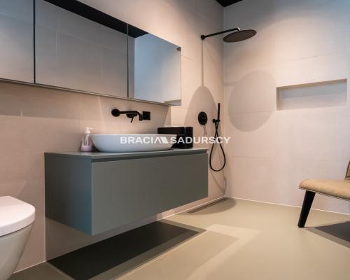 Lokal handlowy/biurowy 100m2/ parter/ul.Piastowska