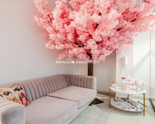 W pełni wyposażony gabinet kosmetyczno-lekarski