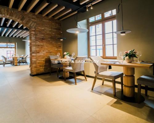 Kamienica rynek w Żywcu pod restauracje WYNAJEM