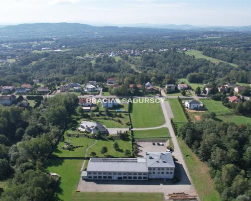 Budynek produkcyjno-usługowo-biurowy