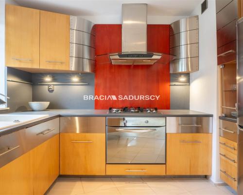 SŁONECZNE, ZADBANE 2-POKOJOWE, MIEJSCE PARKINGOWE