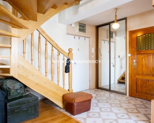 4-pok, Ruczaj,dobra lokalizacja,dwupoziomowe